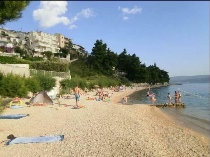 Villa Dvor Apartments Omis Exterior photo